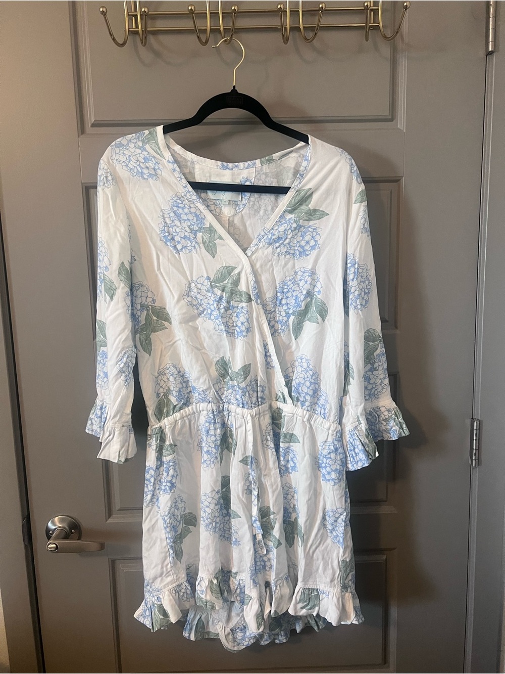 Piyama Hydrangea Blue Floral Rayon Romper Blue White Ruffle V-Neck XL Wedding